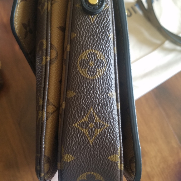 NEW! Louis Vuitton Pochette Metis Reverse Monogram - Picture 6 of 16